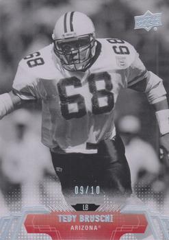 2014 Upper Deck - Black and White Glossy #17 Tedy Bruschi Front
