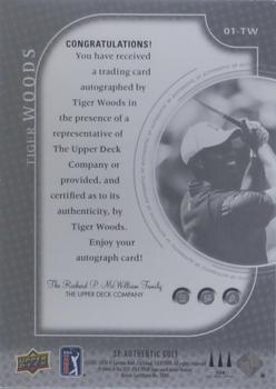 2021 SP Authentic - 2001 Retro Tribute Autographs #01-TW Tiger Woods Back