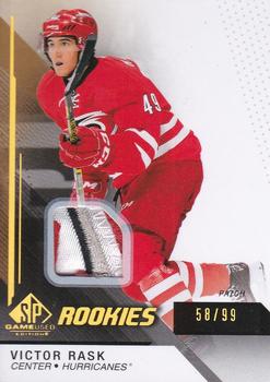2014-15 SP Game Used - Gold Spectrum Materials Prime #130 Victor Rask Front