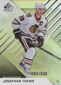 2016-17 SP Game Used - Rainbow Player Age #18 Jonathan Toews Front