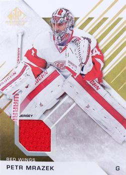 2016-17 SP Game Used - Gold Material #19 Petr Mrazek Front