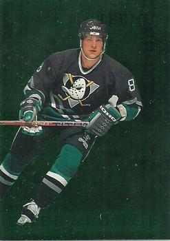 1995-96 Parkhurst International - Emerald Ice #275 Teemu Selanne Front