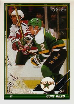 1991-92 O-Pee-Chee #17 Curt Giles Front