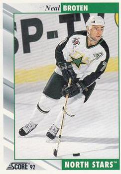 1992-93 Score #32 Neal Broten Front