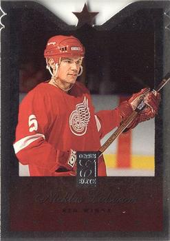 1995-96 Donruss Elite - Die Cuts #2 Nicklas Lidstrom Front