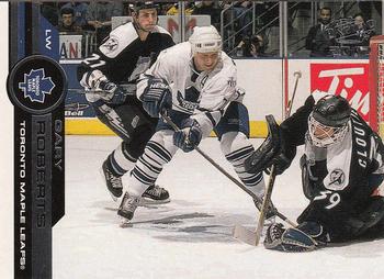 2001-02 Pacific #372 Gary Roberts Front