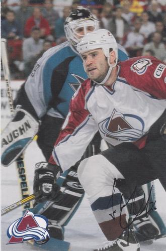 1999-00 Colorado Avalanche #NNO Stephane Yelle Front