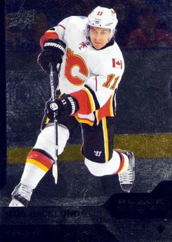 2013-14 Upper Deck Black Diamond #17 Mikael Backlund Front