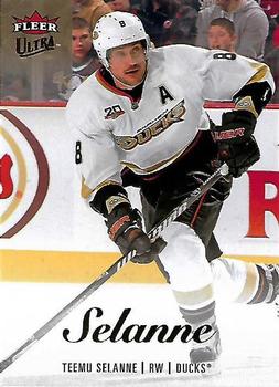 2013-14 Fleer Showcase - Ultra #22 Teemu Selanne Front