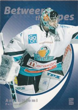 2006-07 Cardset Finland - Between the Pipes Silver #17 Antti Niemi Front