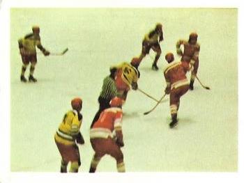 1973 Weet-Bix Spectacular Sports #7 Ice Hockey Front