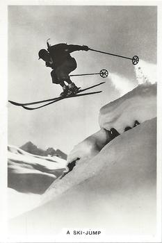 1937 Pattreiouex Senior Service Cigarettes Winter Scenes #5 A Ski-Jump Front