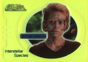 1999 SkyBox Star Trek Voyager: Closer to Home - Interstellar Species Glow Green #IS5 Mimetic Lifeforms Front