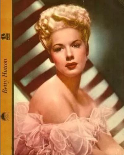 1943 Dixie Cup Lid Premiums Movie Stars (F5-9c) #NNO Betty Hutton Front