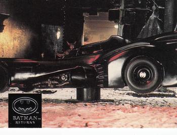 1992 Stadium Club Batman Returns #32 Most of the characters in Batman Returns are Front