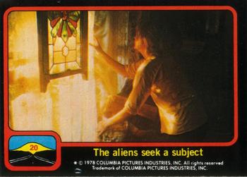 1978 Topps Close Encounters of the Third Kind #20 The aliens seek a subject Front