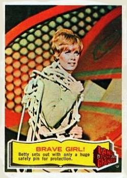 1968 Topps Land of the Giants #3 Brave Girl Front