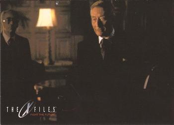 1998 Topps The X-Files: Fight the Future #32 Outvoted Front
