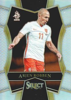 2016-17 Panini Select - Silver #142 Arjen Robben Front
