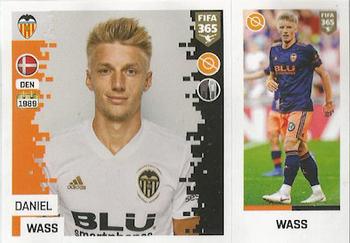 2019 Panini FIFA 365 (Green Back) #99 Daniel Wass Front