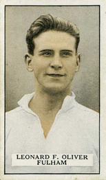 1926 Gallaher Famous Footballers #24 Len Oliver Front