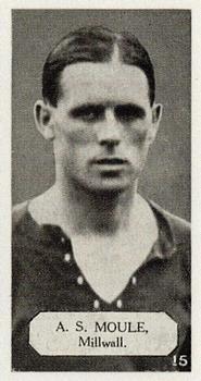 1925 Lacey's Footballers #15 Alf Moule Front