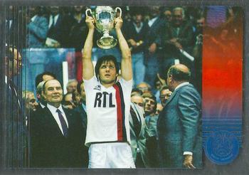 2021 Panini Paris Saint Germain 50 ans #8 1982 - First Trophy Front