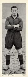 1935 Topical Times Footballers #NNO Charlie Phillips Front