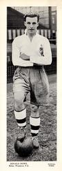 1939-40 Topical Times Footballers #NNO Don Howe Front