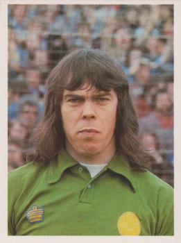 1976-77 Panini Football 77 (UK) #113 David Harvey Front