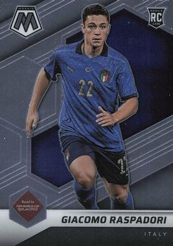 2021-22 Panini Mosaic Road to FIFA World Cup #28 Giacomo Raspadori Front