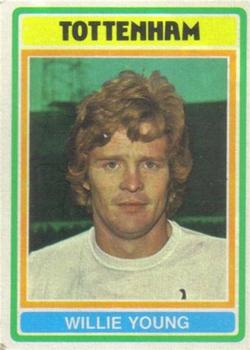 1976-77 Topps Footballer #260 Willie Young Front