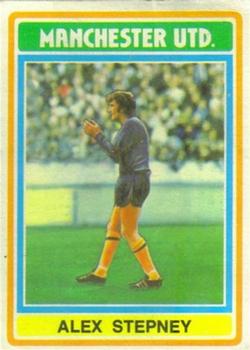 1976-77 Topps Footballer #330 Alex Stepney Front